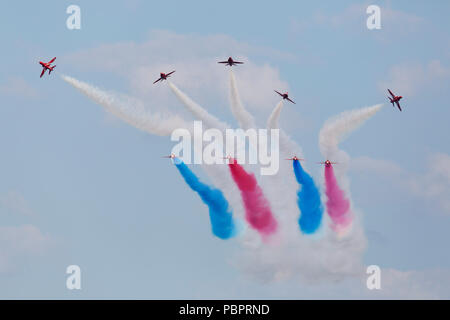 Sunderland, Großbritannien, 29. Juli 2018. Die roten Pfeile im Sunderland 2018 International Airshow in Sunderland, England. Die roten Pfeile ist kunstflugstaffel der Royal Air Force display Team. Credit: Stuart Forster/Alamy leben Nachrichten Stockfoto