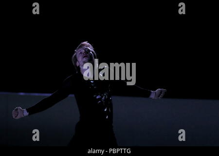 Osaka, Japan. 28. Juli 2018. Sergei Voronov Eiskunstlauf: DIE ICE 2018 in Osaka an maruzen Intec Arena Osaka in Osaka, Japan. Credit: Naoki Nishimura/LBA SPORT/Alamy leben Nachrichten Stockfoto