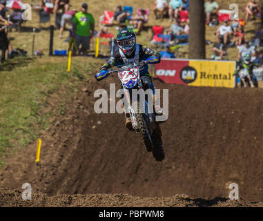 Washougal, WA USA. 28. Juli 2018. #23 Aaron Plessinger kommen von Jump 13 während des Lucas Oil Pro Motocross Washougal Nationalen 250 Klasse Meisterschaft an Washougal, WA Thurman James/CSM/Alamy leben Nachrichten Stockfoto