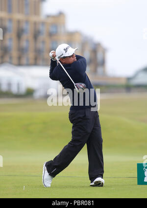 29. Juli 2018, Old Course in St Andrews, St Andrews, Schottland; Die 2018 Senior Open-Meisterschaften, 4. Runde; Prayad Marksaeng (THA) spielt seine T-Stück, das auf dem 17 Loch Stockfoto