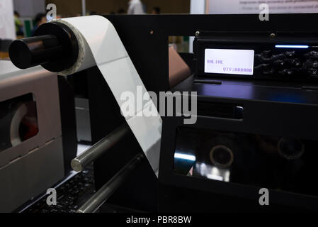 Etiketten Drucker für Logistik industy; nah an Labels Stockfoto