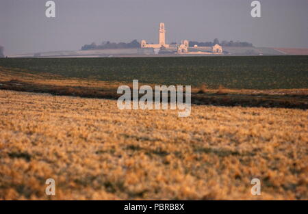 AJAXNETPHOTO. VILLERS BRETONNEUX, Frankreich. - AUSTRALIAN WAR MEMORIAL ZU DEN TOTEN DES ERSTEN WELTKRIEGS. Foto: Jonathan Eastland/AJAX REF: D1 x0601 3159 Stockfoto