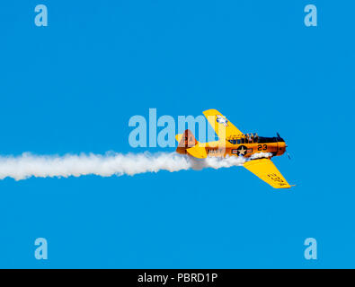 North American Aviation T-6 Texan; SNJ-5; Harriett Alexander Feld; Air Show; Salida, Colorado, USA Stockfoto