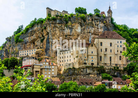 Palast der Bischöfe von Tüll, Wallfahrtsort Rocamadour, Departement Lot, Royal, Frankreich, Europa Stockfoto