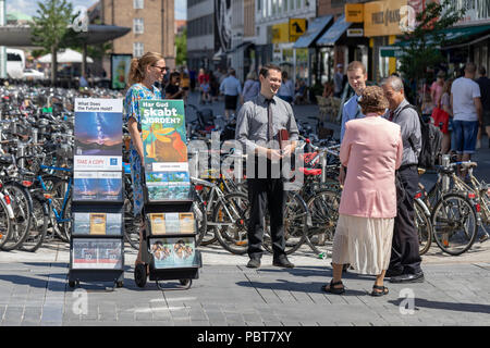 Zeugen Jehovas (Dänisch: "Jehovas Vidner"), Noerreport, Kopenhagen, Dänemark Stockfoto