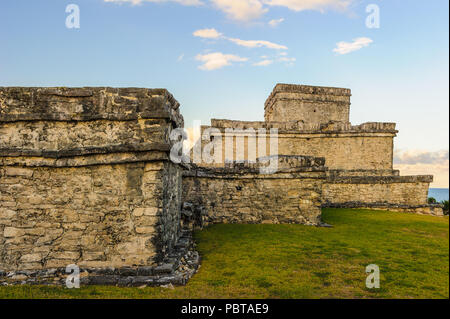 Tulum, typische Architektur der Maya Stätten an der Ostküste der Halbinsel Yucatan. Stockfoto