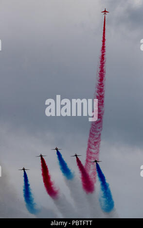 Die roten Pfeile während der jährlichen Bray Air Display in Co. Wicklow durchführen. Stockfoto