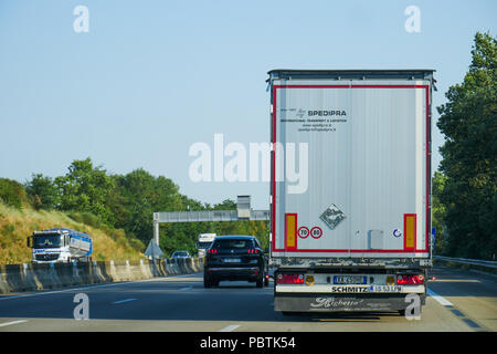 Fahren auf f Autobahn A7, Frankreich Stockfoto