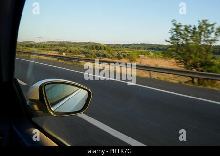 Fahren auf Autobahn A7, Frankreich Stockfoto