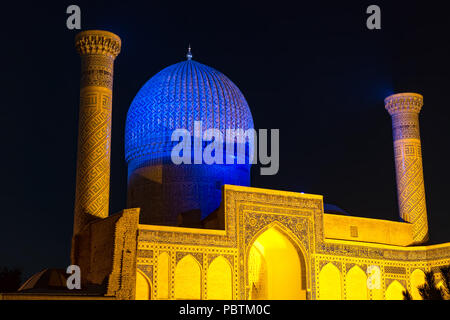 Gur-e Amir Mausoleum von Timur bei Nacht - Samarkand, Usbekistan Stockfoto