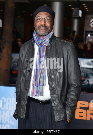 Delroy Lindo 058 am Point Break Premiere auf der TCL Chinese Theatre in Los Angeles. 15. Dezember 2015. Delroy Lindo 058 - - - - - - - - - - - - - Red Carpet Event, Vertikal, USA, Filmindustrie, Prominente, Fotografie, Bestof, Kunst, Kultur und Unterhaltung, Topix Prominente Fashion/Vertikal, Besten, Event in Hollywood Leben - Kalifornien, Roter Teppich und backstage, USA, Film, Stars, Film Stars, TV Stars, Musik, Promis, Fotografie, Bestof, Kunst, Kultur und Unterhaltung, Topix, drei Viertel, vertikal, eine Person aus dem Jahr 2015, Anfrage tsuni @ Gamma-USA. c Stockfoto