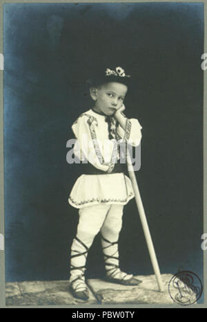 Adler - Costum beliebte românesc de copil din Tulgheş. Stockfoto