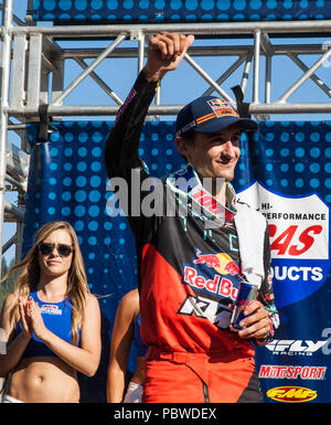 Washougal, WA USA. 28. Juli 2018. #25 Marvin Musquin Platz 3 nach dem Lucas Oil Pro Motocross Washougal Nationalen 450 Klasse Meisterschaft an Washougal, WA Thurman James/CSM/Alamy leben Nachrichten Stockfoto