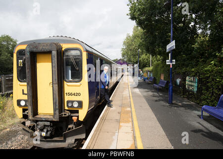 Windermere Cumbria GROSSBRITANNIEN. 30. Juli 2018 Full Service zurück (mit zwei Schlitten statt 3 bisher) auf Seen nach Dienstleistungen, bei denen nach neuen Zeitplan an der Nördlichen Bahn alle Züge auf den Seen, im Lake District, nach 2 Monaten bus Ersatz & Vintage Railway Company, mit dem die Leitung für 2 Wochen lief wieder aufgenommen werden. Northern verschrottet 168 Dienstleistungen pro Tag im letzten Monat, um zu versuchen, das Chaos durch die Einführung der Zeitplan im Mai zu entlasten. Dienstleistungen in Manchester, Lancashire, Merseyside und sind teilweise fortsetzen. Credit: Gordon Shoosmith/Alamy leben Nachrichten Stockfoto