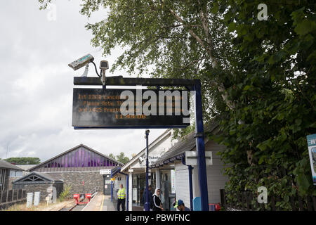 Windermere Cumbria GROSSBRITANNIEN. 30. Juli 2018 Full Service zurück (mit zwei Schlitten statt 3 bisher) auf Seen nach Dienstleistungen, bei denen nach neuen Zeitplan an der Nördlichen Bahn alle Züge auf den Seen, im Lake District, nach 2 Monaten bus Ersatz & Vintage Railway Company, mit dem die Leitung für 2 Wochen lief wieder aufgenommen werden. Northern verschrottet 168 Dienstleistungen pro Tag im letzten Monat, um zu versuchen, das Chaos durch die Einführung der Zeitplan im Mai zu entlasten. Dienstleistungen in Manchester, Lancashire, Merseyside und sind teilweise fortsetzen. Credit: Gordon Shoosmith/Alamy leben Nachrichten Stockfoto