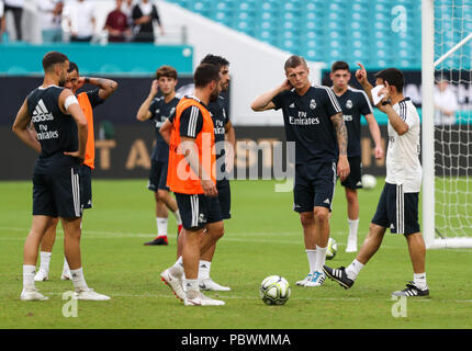 Miami Gardens, Florida, USA. 30. Juli, 2018. Real Madrid C.F. Spieler beim offenen Training für den Internationalen Champions Cup Match zwischen Real Madrid C.F. und Manchester United F.C. im Hard Rock Stadion in Miami Gardens, Florida. Credit: Mario Houben/ZUMA Draht/Alamy leben Nachrichten Stockfoto