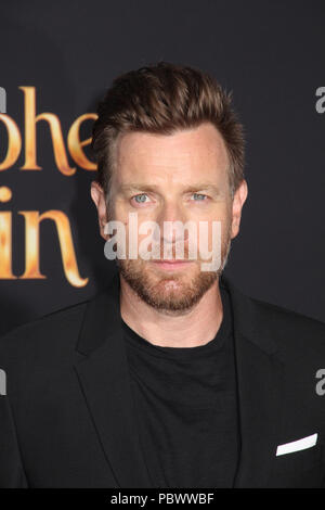 Burbank, Kalifornien, USA. 30. Juli 2018. Ewan McGregor 30.07.2018 Die Weltpremiere von "Christopher Robin' an die Walt Disney Studios in Burbank, CA Foto: Cronos/Hollywood News Credit: Cronos/Alamy Leben Nachrichten gehalten Stockfoto
