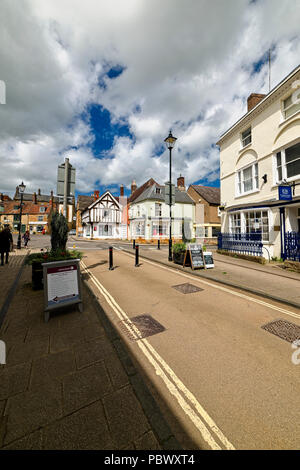 Straßenszene in Sherborne; eine Stadt in Dorset England UK Stockfoto