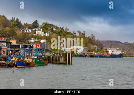 Die sanierte Angeln Kai hat jetzt Läden, Restaurants und einem Fährhafen in Oban, Argyll und Bute, Schottland, Großbritannien Stockfoto