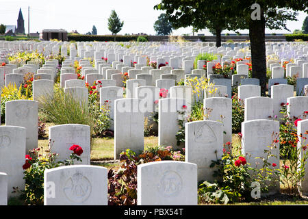 Commonwealth Kriegsgräber Kommission Friedhof an Poelcapelle in der Nähe von Passchendaele, Belgien mit 7500 Gräbern, einschließlich der Britischen, kanadischen, australischen, Neue Z Stockfoto