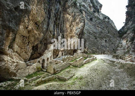 Ruinen des Klosters San Martino in Valle. Fara San Martino, Abruzzen Stockfoto