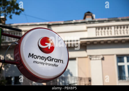 Belgrad, SERBIEN - Juli 11, 2018: Moneygram Logo auf ihren wichtigsten Exchange Office für Belgrad. Moneygram ist eine US-amerikanische Finanzdienstleister speci Stockfoto