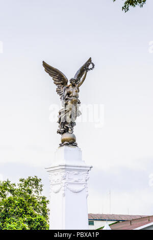 Denkmal im Hafen von Spanien, Port-of-Spain, die Hauptstadt der Republik Trinidad und Tobago Stockfoto