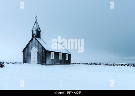 Budir Kirche, Snaefellsnes Island, Europa im Winter Stockfoto