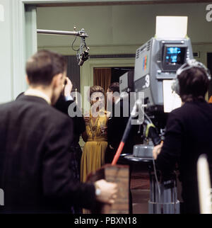 70Er tv. Gunnel Lindblom. Schwedische Schauspielerin erscheinen hier in der TV-Produktion Reservatet En banaliteternas tragikomedi. von 1970. Manuskript Ingmar Bergman Stockfoto