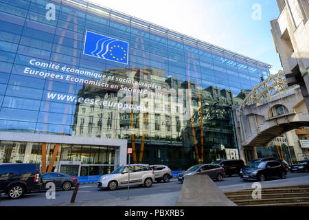 Belgien, Brüssel: Glasfassade der Gebäude Jacques Delors, Europäischer Wirtschafts- und Sozialausschuss (EWSA), in der Rue Belliard 99 entfernt Stockfoto