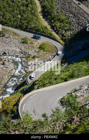 Eine Haarnadelkurve auf der Trollstigen Pass, Norwegen Bend Stockfoto