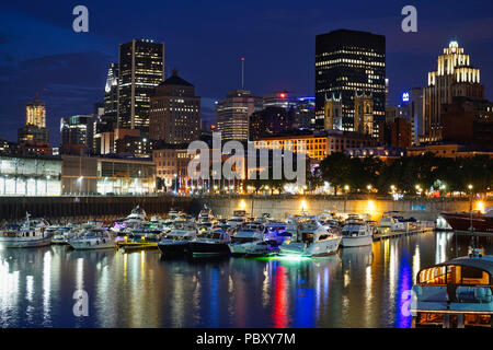 Montreal, Kanada, 29. Juli 2018. Blick auf Montreal mit dem Vergnügen Yacht Marina in der Altstadt von Montreal. Credit: Mario Beauregard/Alamy leben Nachrichten Stockfoto