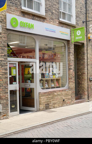 Oxfam Charity Shop in Cambridge, Cambridgeshire, England Stockfoto