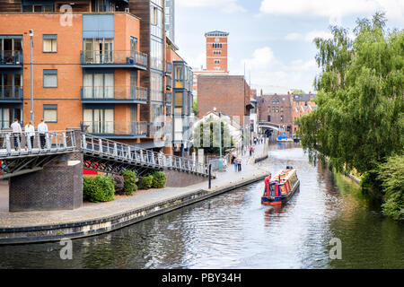 Birmingham Kanäle. Ein 15-04 Navigieren der Worcester und Birmingham Canal in Birmingham, England, Großbritannien Stockfoto