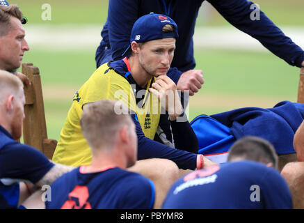 Englands Joe Root während einer Sitzung der Netze bei Edgbaston, Birmingham. Stockfoto