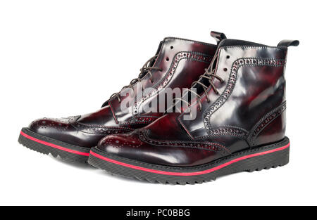 Sie sind glänzend Leder Schuhe auf weißem Hintergrund Stockfoto