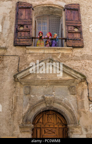 Simiane-la-Rotonde, Alpes-de-Haute-Provence, Frankreich, Europa Stockfoto