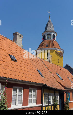 Historischen Turm und Gebäude in der Stadt Ribe in Dänemark Stockfoto