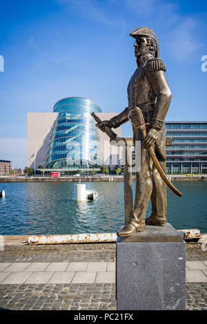 Statue des irischen geboren Argentinische Admiral William Brown takenin Dublin, Irland am 7. Mai 2013 Stockfoto