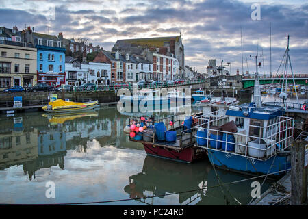 Sammlung von Yachten in Weymouth Hafen, Dorset, Großbritannien am 15. Januar 2013 ergriffen günstig Stockfoto