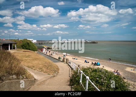 Blick auf das Meer und die Pier in Southwold, Suffolk UK Stockfoto