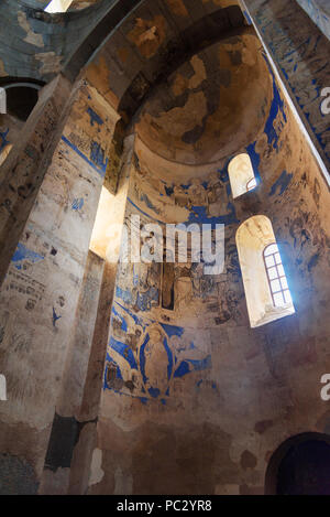 Innenraum der armenischen Kathedrale Kirche vom Heiligen Kreuz auf der Insel Akdamar. Van See. Türkei Stockfoto
