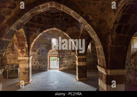 Innenraum der armenischen Kathedrale Kirche vom Heiligen Kreuz auf der Insel Akdamar. Van See. Türkei Stockfoto