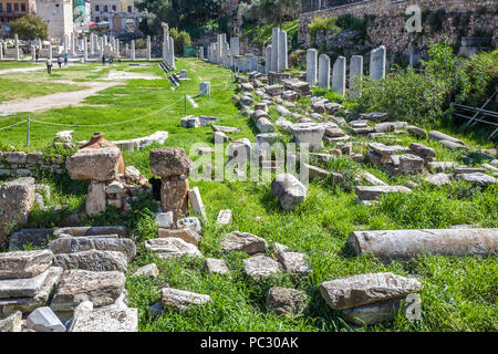 Athena Archegetis und Reste der römischen Agora in Athen während der römischen Zeit, Athen, Griechenland gebaut. Stockfoto