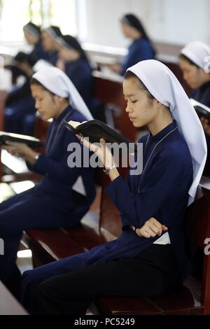 Dominikanische Gemeinschaft von Bien Hoa. Catholc Schwestern an Service. Vietnam. | Verwendung weltweit Stockfoto