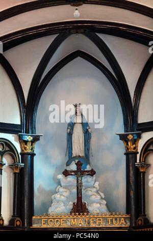 Kon Tum Kathedrale, auch als hölzerne Kirche bekannt. Kon Tum. Vietnam. | Verwendung weltweit Stockfoto