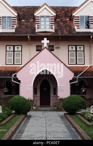 Alte französische Kirche - Domaine de Marie Kirche in Dalat. Vietnam. | Verwendung weltweit Stockfoto