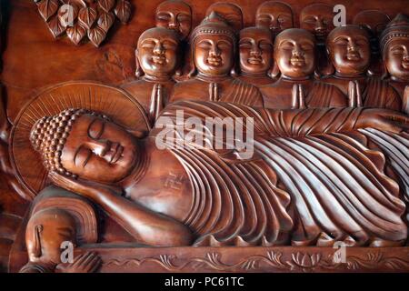 Linh Ung buddhistischen Pagode. Liegenden Buddha. Nach 45 Jahren des Dharma, die Lehre des Buddha in Parinirvana. Statue. Danang. Vietnam. | Verwendung weltweit Stockfoto