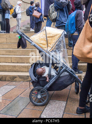 Glasgow, UK. 31. Juli 2018. Die massenhafte Vertreibung von Flüchtlingen Proteste an der Buchanan Street, Glasgow, Schottland. Credit: Kelly Neilson/Alamy Leben Nachrichten. Stockfoto