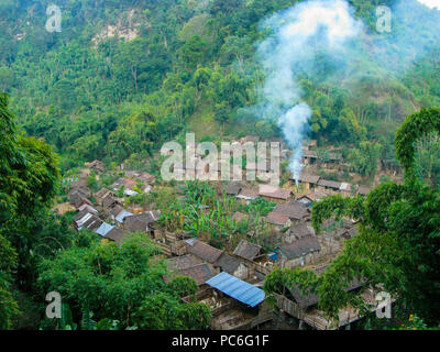 Dorf Kebun Balawan in Arabica Kaffee Plantage Kalisat, Ostjava, Indonesien. Stockfoto